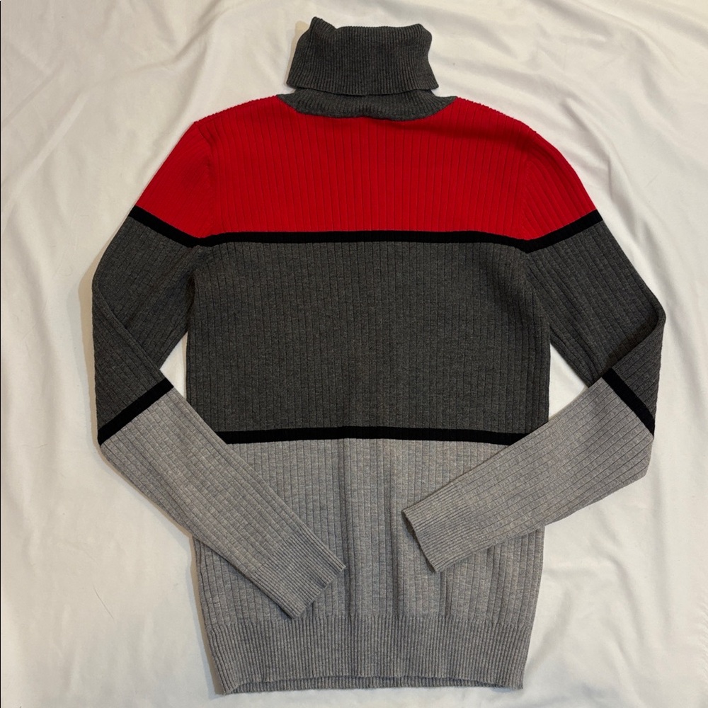 Two Matching Calvin Klein Color Block Stripe Turtlenecks, Bundle of 2, Small Set - Picture 4 of 9